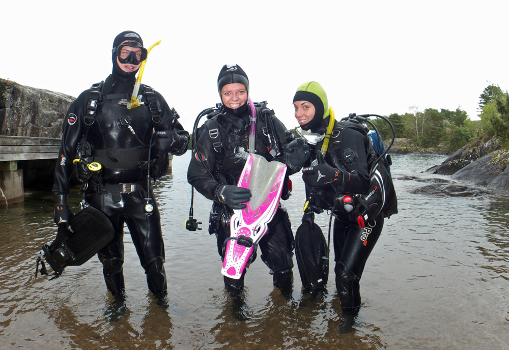 dsd_padi_provdyk_pernilla_linda_nicklas_atlantis_dive_college_diving_sweden