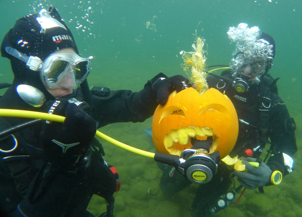 pumpadyk_atlantis_dive_college_pumpkin_dive_dykning_dykare_undervattensbilder-33